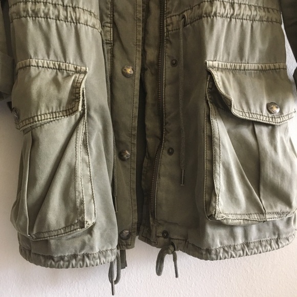 Aritzia Jacket - Picture 8 of 10